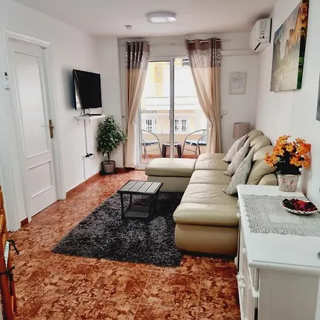 Lovely 2-bed In Near Beach Apartamento
