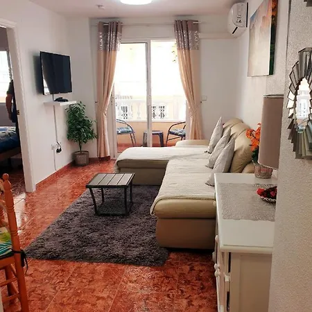 Lovely 2-bed In Near Beach Apartment
